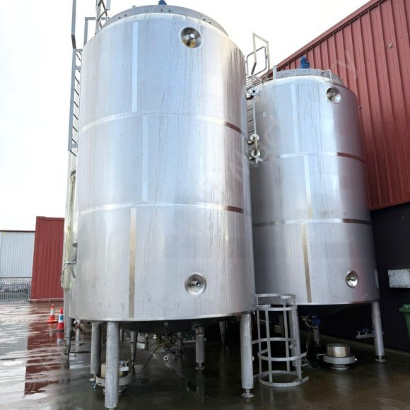 8615 26000 Ltr Cream Tank 1