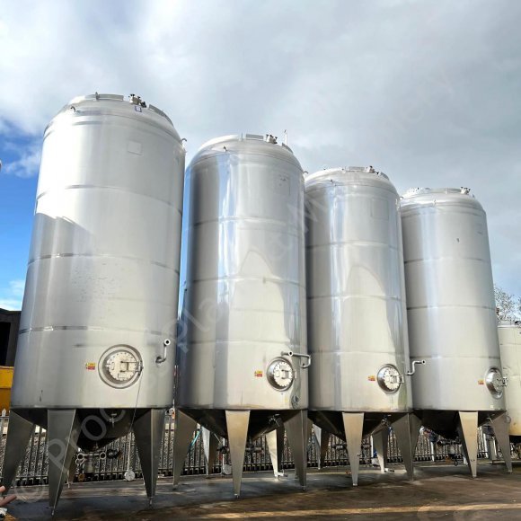 8442 60kl Jacketed Tanks With Mixer 10