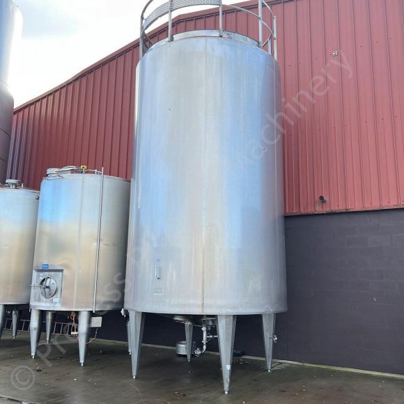 8228 30kl Vertical Storage Tank 1