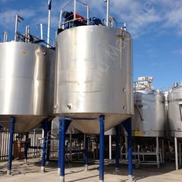 ~18,000 Ltr SS Insulated Tank with Top-Mounted Mixer & Internal Heating Tubes
