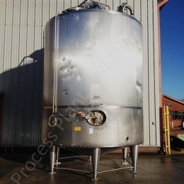 ~28,000 Ltr Stainless Steel Insulated & Clad Tank with Top-Mounted Mixer