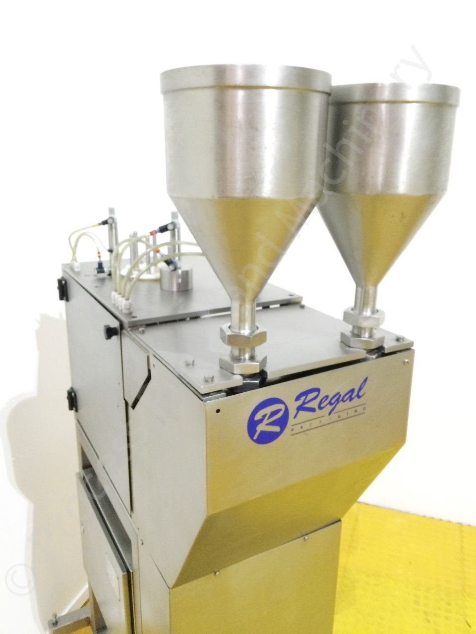 Regal Type 15000 Rotary Pot Filling Machine with PreFill Process