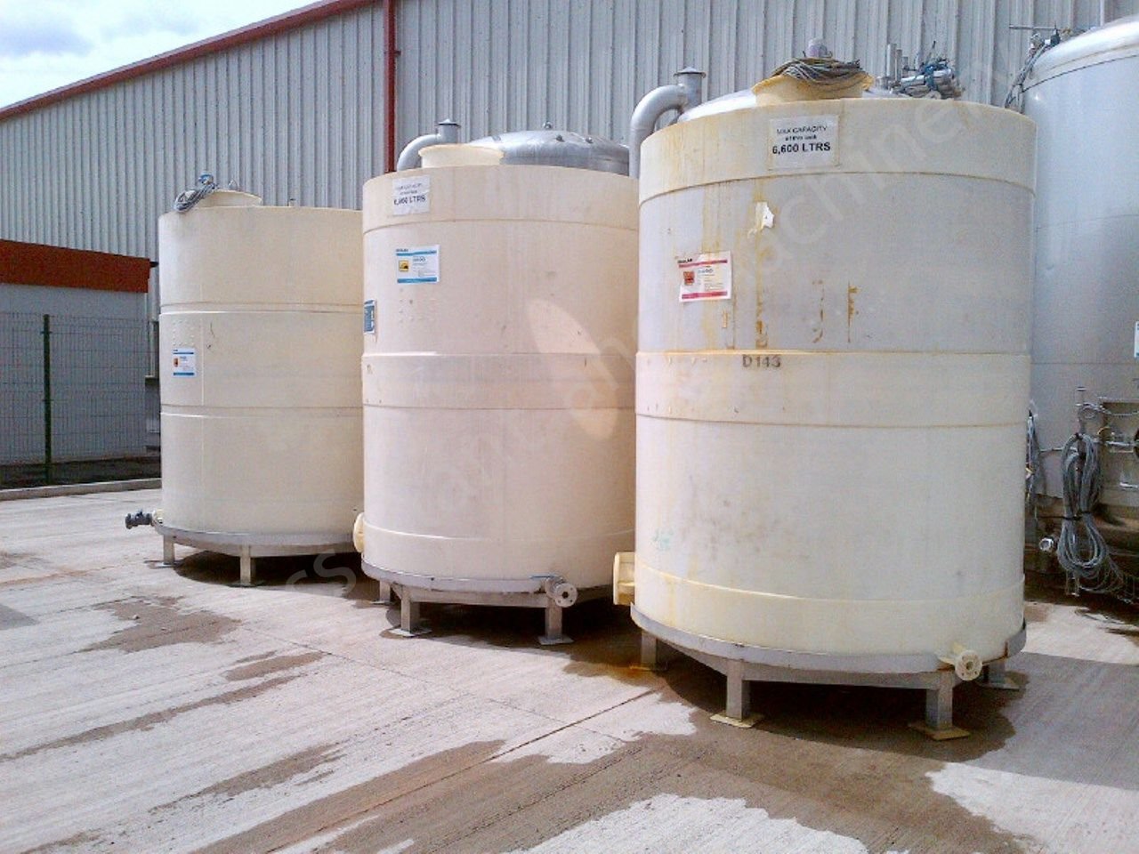 Used 6,600 Ltr Vertical Plastic Chemical/Caustic Storage TankPPM Ltd