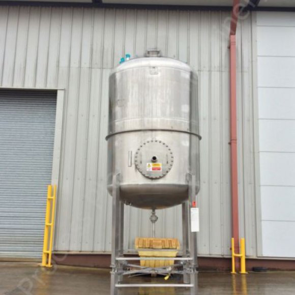 ~7,500 Ltr 316 Grade Stainless Steel Vertical Holding Tank