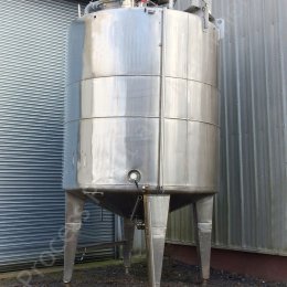 ~10,000 Ltr Stainless Steel Insulated Tank with Full-Sweep Gate-Type Mixer