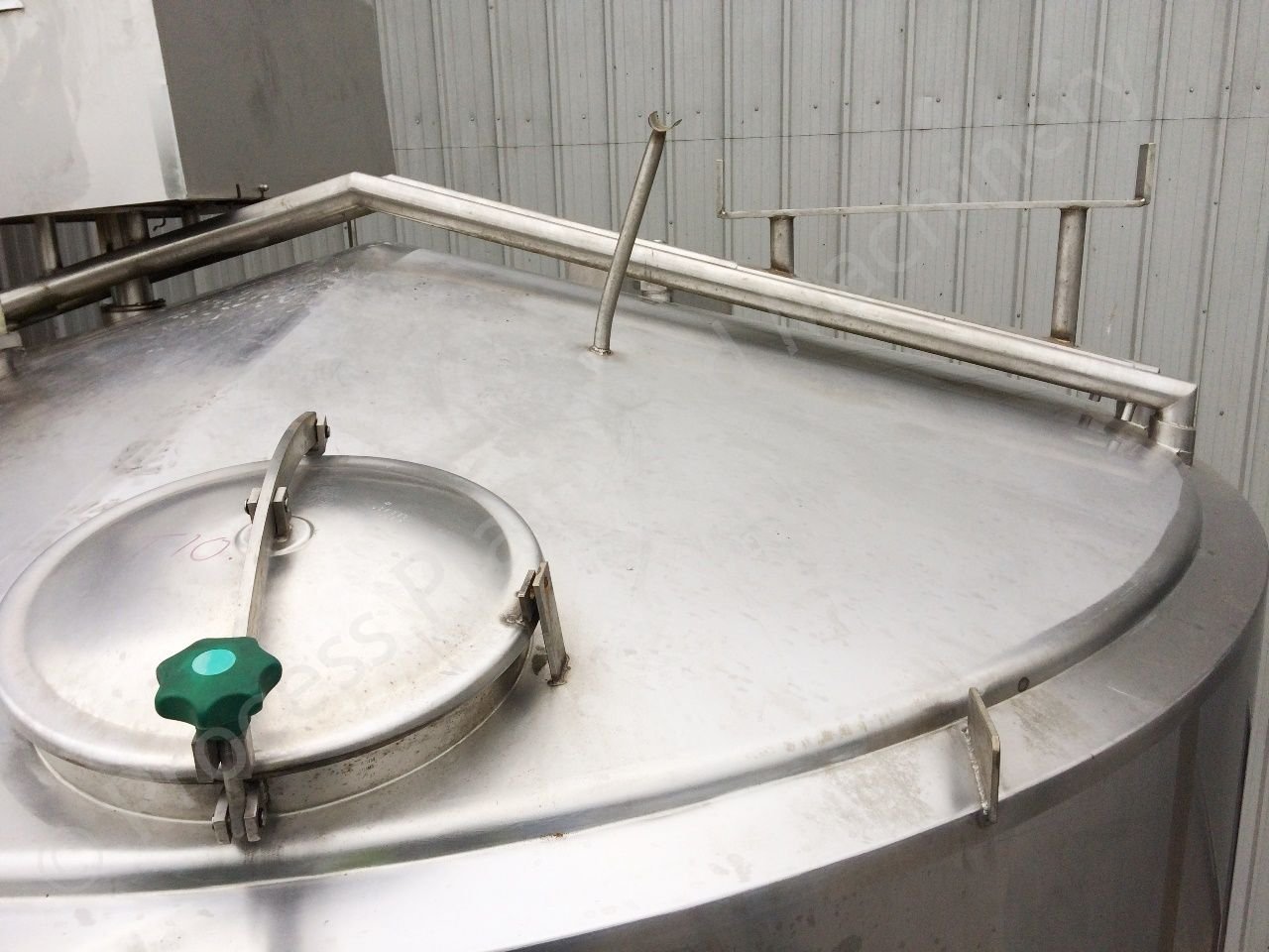 Used 20,000 Ltr Stainless Steel Insulated Tank with TopMounted Paddle MixerPPM Ltd
