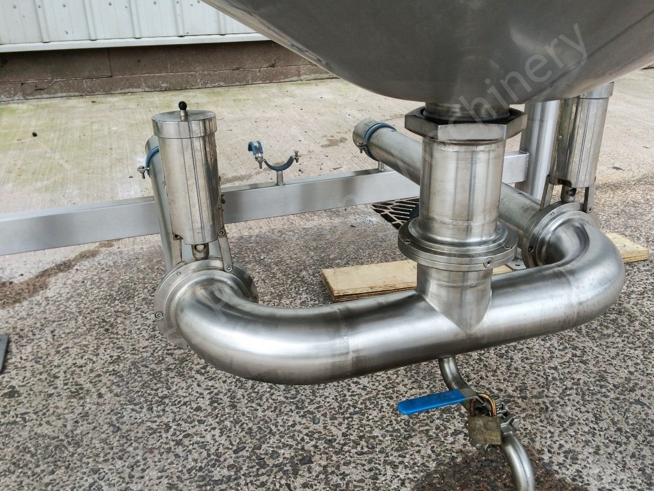 Used 20,000 Ltr Stainless Steel Insulated Tank with TopMounted Paddle MixerPPM Ltd