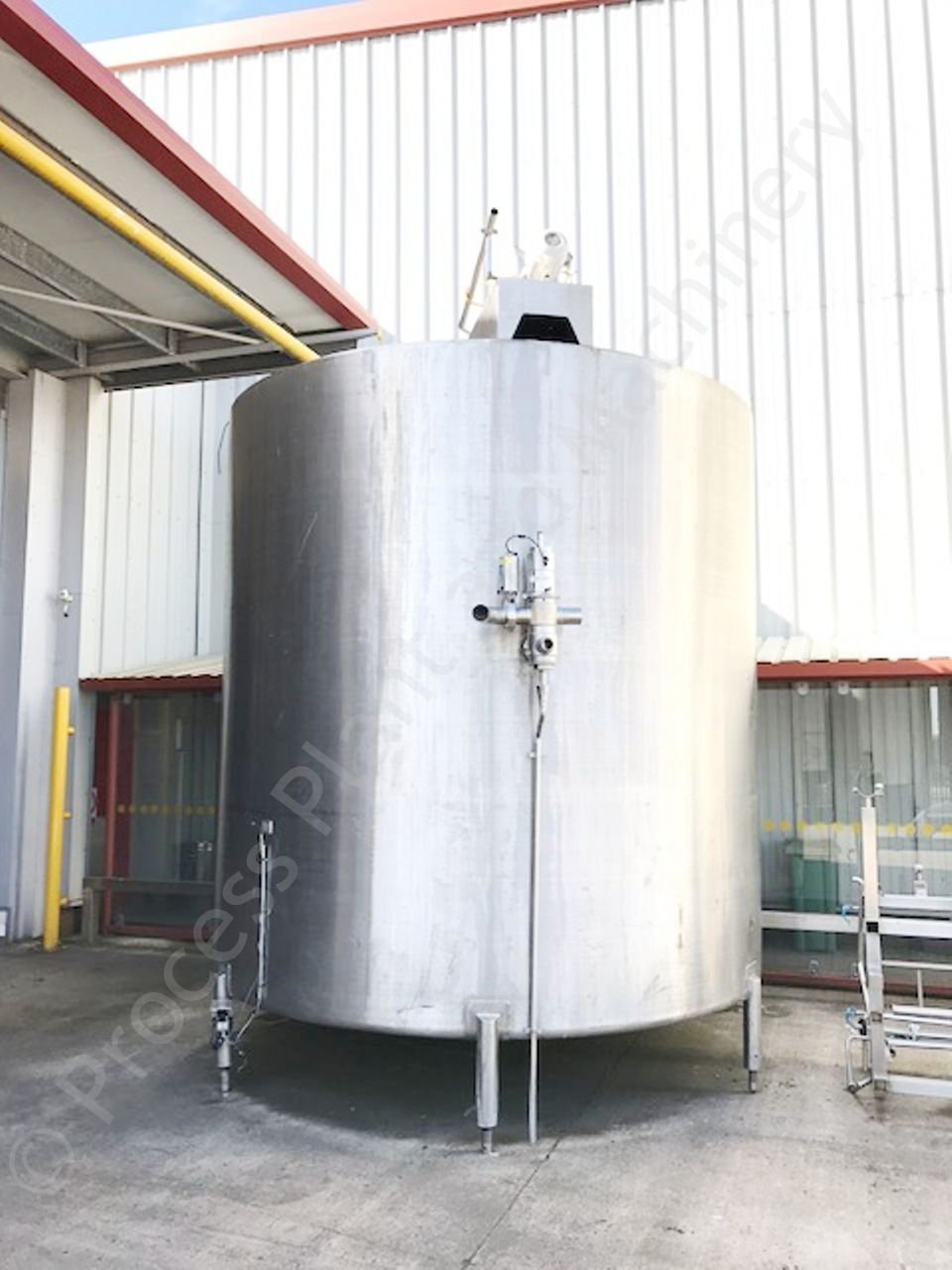 Used 20,000 Ltr Stainless Steel Single Skinned Vertical Holding Tank